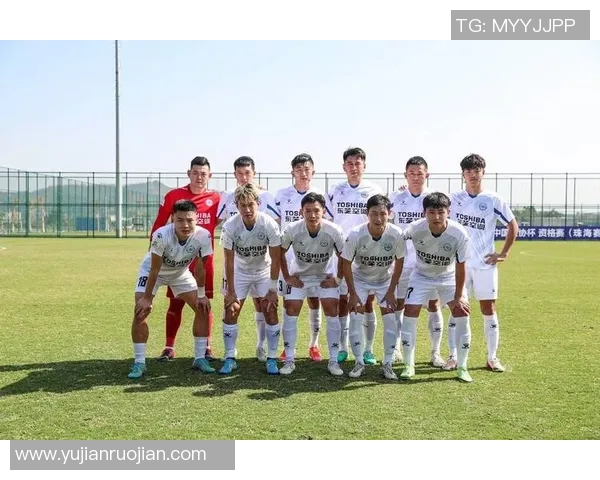 杭州足球队转型之路的纪实探索与发展历程全景回顾